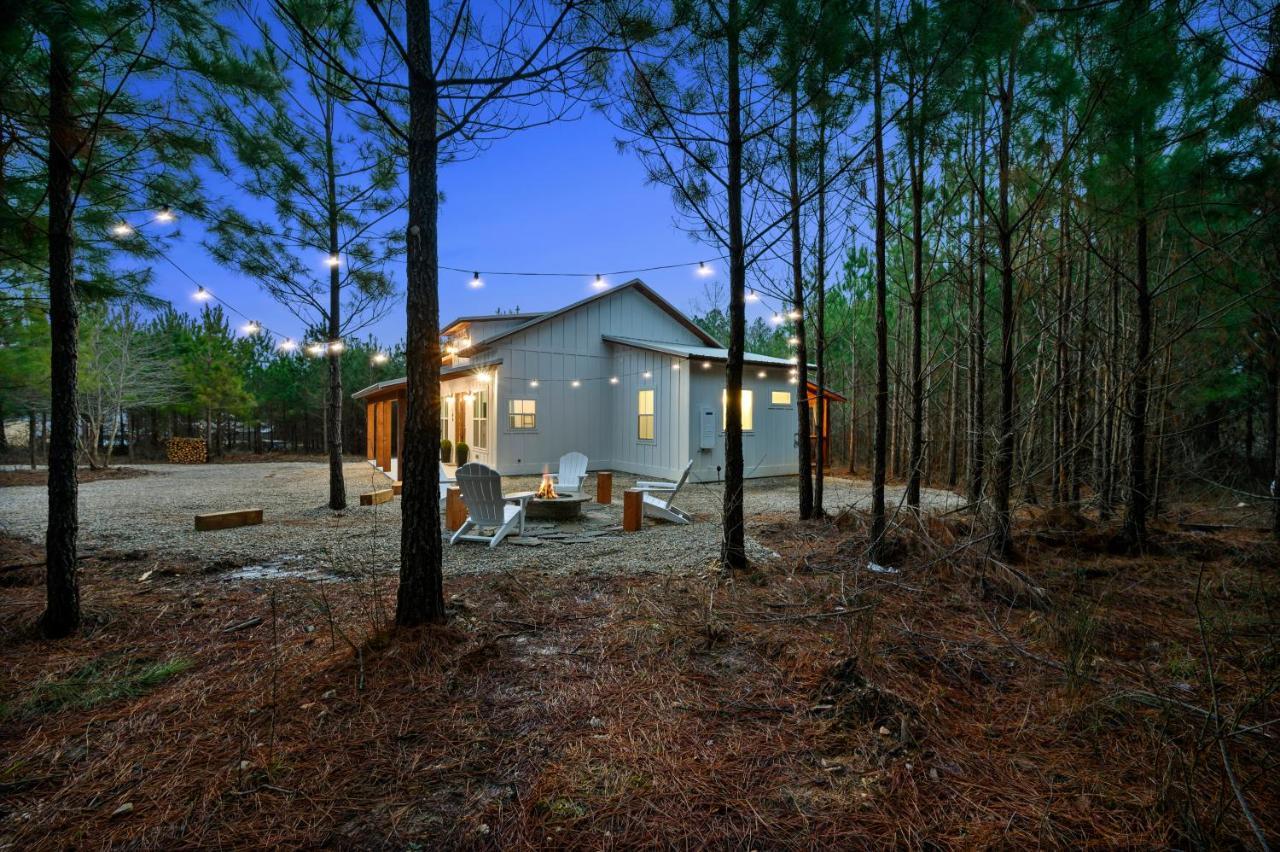 Bella Luna Cabin - Cozy Farmhouse Cabin, Private Deck, Swing Set, Fire Pit, Hot Tub Villa Broken Bow Exterior foto